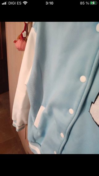 Chaqueta unversidad nueva sin etiquetas.