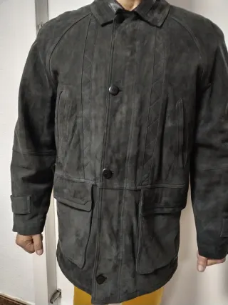 Abrigo de piel de nobuk gris