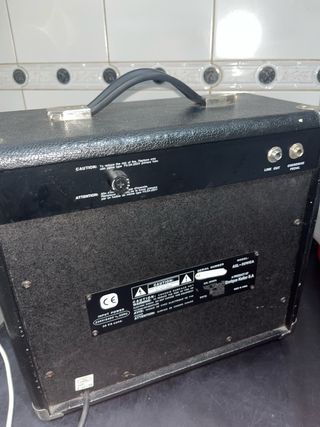 Amplificador Academy 30W Guitarra