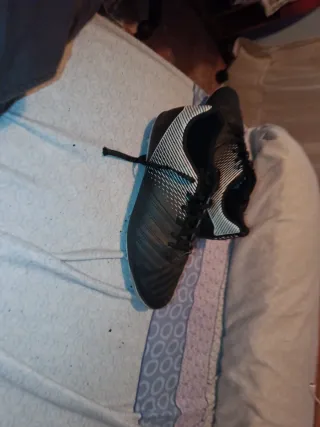 Scarpe da calcio Kipsta Taglia 42 Nere