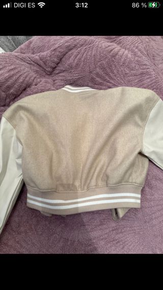 Comoda y abrigada para invierno.