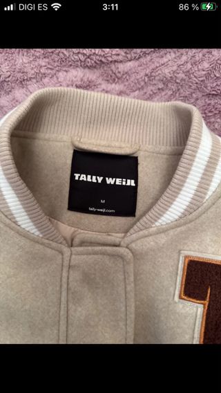 Comoda y abrigada para invierno.