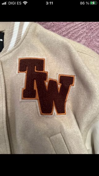 Comoda y abrigada para invierno.