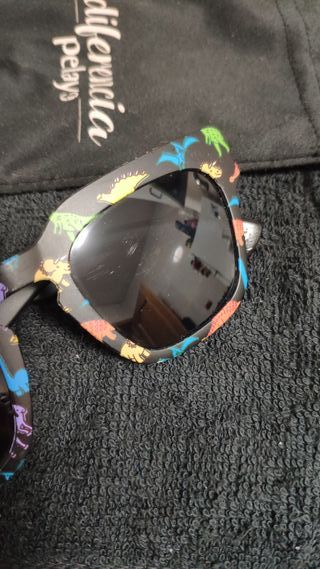 Gafas de sol infantiles dinosaurios