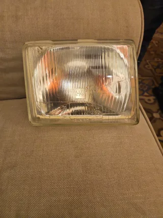 Faro delantero H4 Kiney