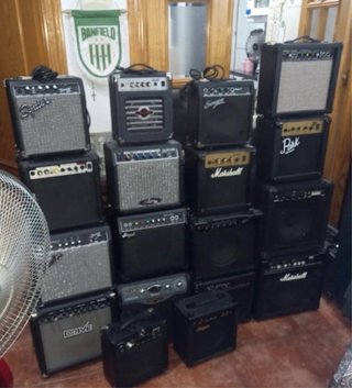 Chitarre da 120 € e amplificatori da 33 €