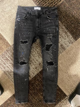 Jeans Bershka neri strappati