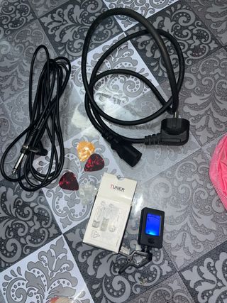 Accesorios Guitarra Bajo: a 5 euros cada uno