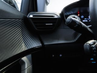 Peugeot 2008 Active Puretech 100 S&S BVM6