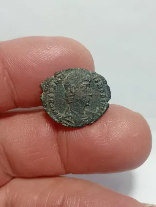 Moneda romana follis Constancio Galo