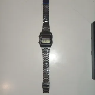 Reloj Solar Digital Negro y Plateado