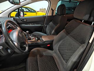 PEUGEOT 3008 Style 1.6 BlueHDI 120 EAT6