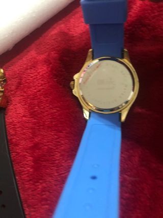 Relojes de Silicona Azul y Dorado
