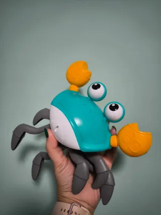 Cangrejo correpasillos juguete infantil