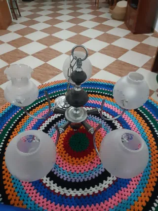 Lámpara de techo de cristal y metal