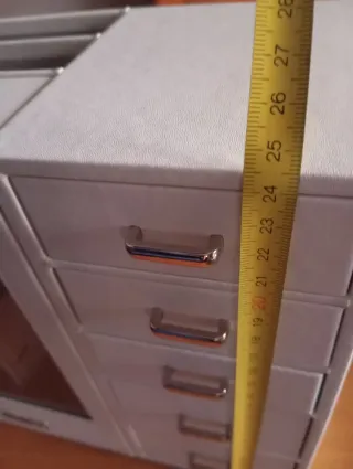 Organizzatore gioielli bianco e grigio