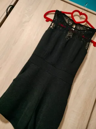 Mono corto lencero negro sexy