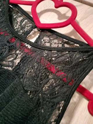 Mono corto lencero negro sexy