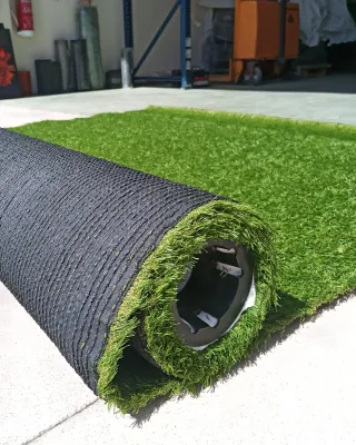 Césped Artificial RG ALMACENES Ancho 2 y 4 metros