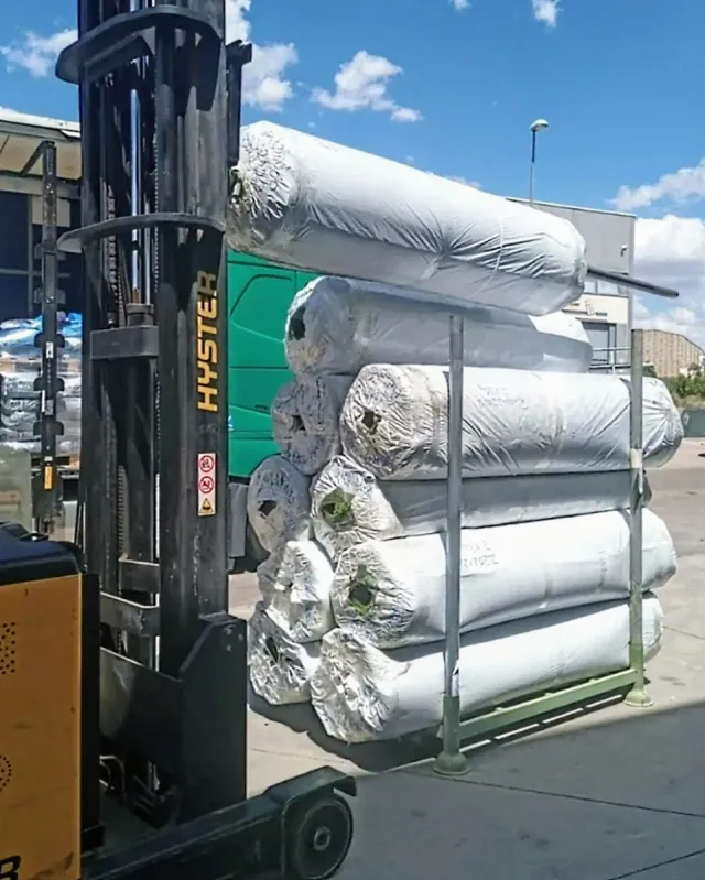 Césped Artificial RG ALMACENES Ancho 2 y 4 metros