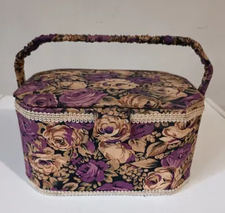 Cesto per cucito con  manico,tessuto raso e pizzo