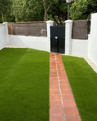 Césped Artificial RG ALMACENES Ancho 2 y 4 metros