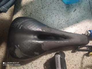 Grupo Shimano 600-105 Saccon tija inflador y más.