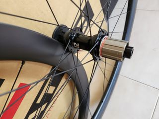 Ruedas Carbono Novatec R4 Carretera/Gravel