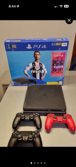 PS4 FIFA 19 Edizione Speciale 1TB