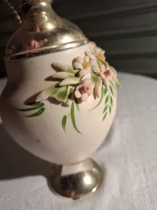 Brocca antica Capodimonte con fiori