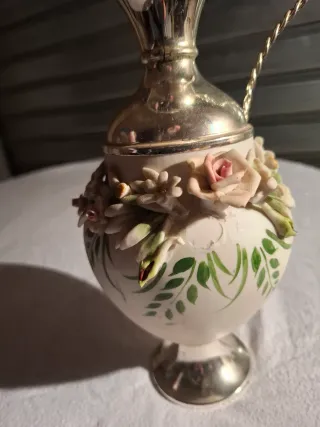 Brocca antica Capodimonte con fiori