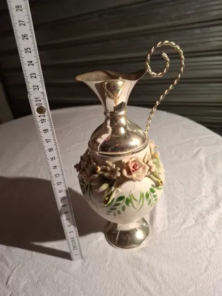 Brocca antica Capodimonte con fiori