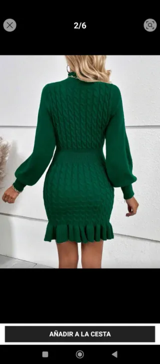 Vestido de punto verde con volantes