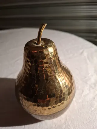 Antica pera in ottone