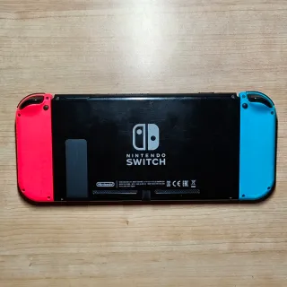 Nintendo Switch Blu e Rosso + Custodia