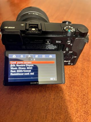 Cámara Sony a6000 + Lente 50mm f/1.8