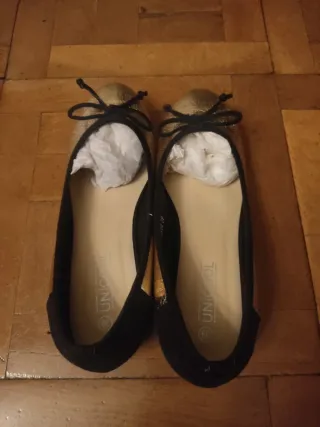 Scarpe dorate e nere da donna taglia 38