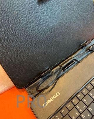 Custodia per Tablet con Tastiera