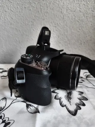 Cámara brige Sony Cyber-shot DHC-H400 Zoom 63x