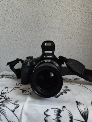 Cámara brige Sony Cyber-shot DHC-H400 Zoom 63x