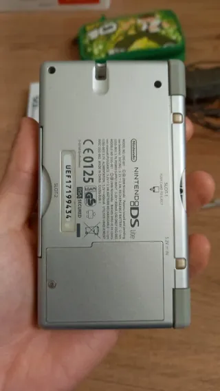 Lotto Nintendo DS + custodia e gioco