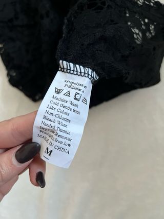 Blusa encaje manga larga negra Talla M