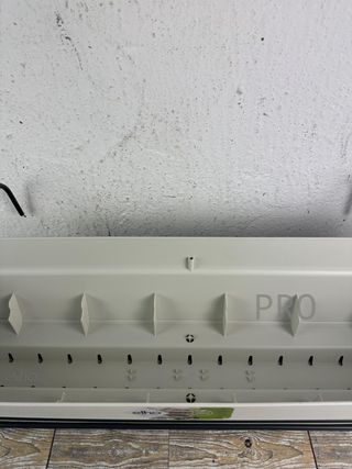 Maceta jardinera para balcón