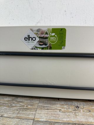 Maceta jardinera para balcón