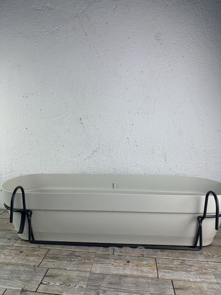 Maceta jardinera para balcón