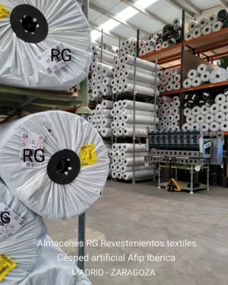 Césped Artificial RG ALMACENES ancho de 2 y 4 metr