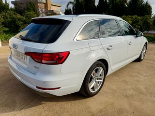 Audi A4 AVANT 35 TFSI S-TRONIC