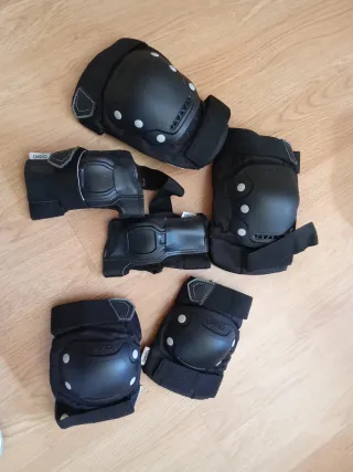 Protecciones skate rodillas y muñecas