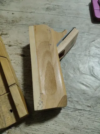 Cepillo madera y caja ingletes HBS