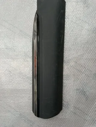 MOLDURA TRASERA IZQUIERDA RENAULT ARKANA 2023